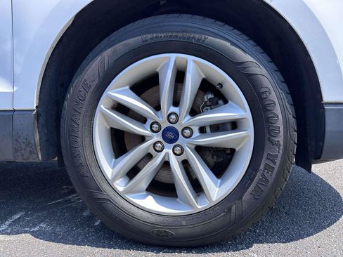 Used 2016 Ford Edge SEL w/ Equipment Group 201A AWD/4WD image 7