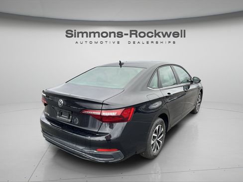 Used 2024 Volkswagen Jetta S FWD image 5