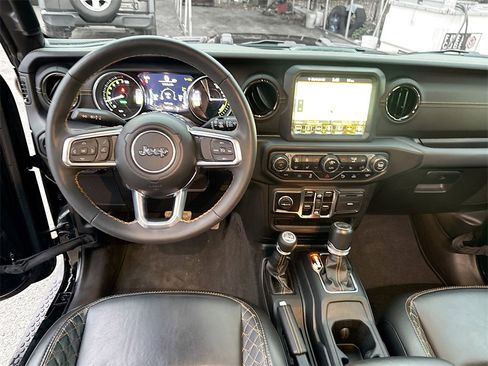 Used 2023 Jeep Wrangler Unlimited Sahara image 24