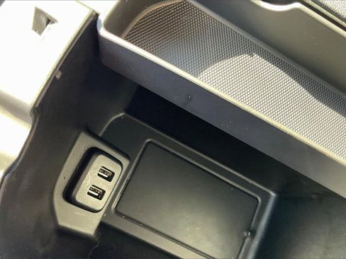 Used 2021 GMC Terrain SLT image 22