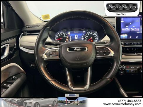 Used 2022 Jeep Compass Limited w/ Sun and Sound Group AWD/4WD image 16