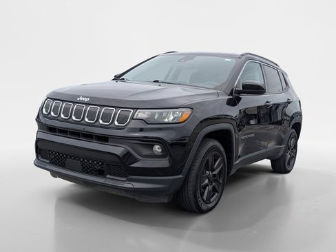 Used 2022 Jeep Compass Latitude AWD/4WD image 5