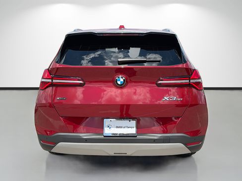 Used 2025 BMW X3 xDrive30i AWD/4WD image 4