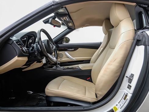 Used 2011 BMW Z4 sDrive30i w/ Premium Pkg RWD image 4