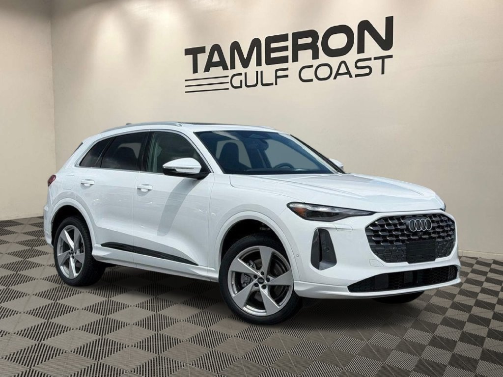New 2026 Audi Q5 Premium Plus AWD/4WD image 1