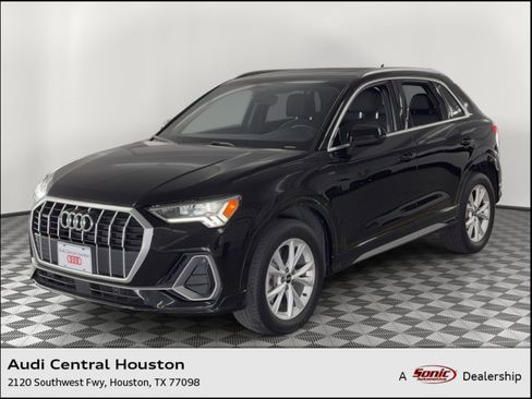 Certified 2025 Audi Q3 2.0T Premium w/ Convenience Package image 1