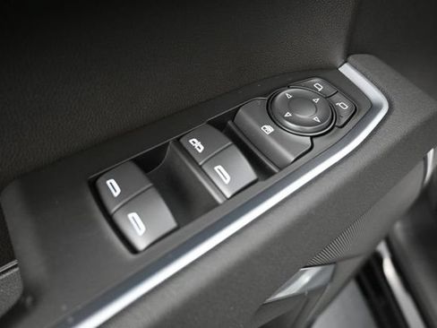 Used 2026 Chevrolet Silverado 1500 LT w/ Texas Edition Plus RWD image 16