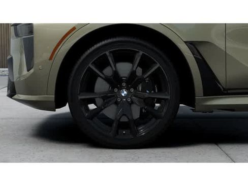 New 2026 BMW X7 xDrive40i w/ M Sport Package AWD/4WD image 7