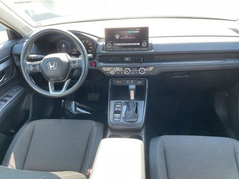 Used 2024 Honda CR-V EX image 7