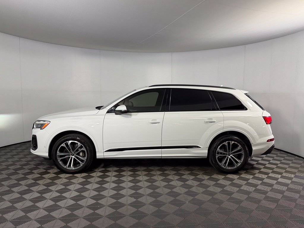 Used 2025 Audi Q7 2.0T Premium Plus w/ Premium Plus Package AWD/4WD image 10