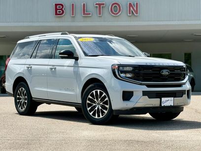 Used 2025 Ford Expedition Platinum