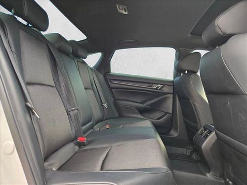 Used 2018 Honda Accord Sport image 20
