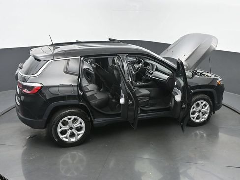 Used 2025 Jeep Compass Latitude AWD/4WD image 72