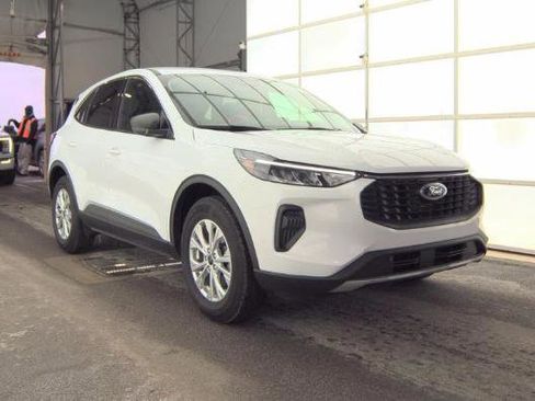 Used 2024 Ford Escape Active w/ Tech Pack #1 image 9