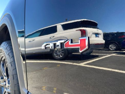 Used 2023 GMC Acadia AT4 w/ Preferred Package AWD/4WD image 25
