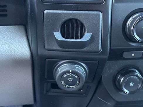 Used 2017 Ford F150 XL w/ Equipment Group 101A Mid image 20