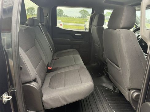 Used 2021 GMC Sierra 1500 4x4 Crew Cab w/ Sierra Value Package image 22