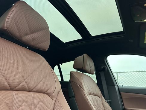 New 2026 BMW X6 M60i w/ Executive Package image 14