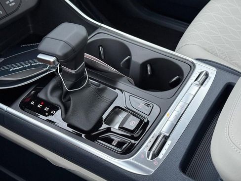 New 2026 Kia Carnival SX image 16