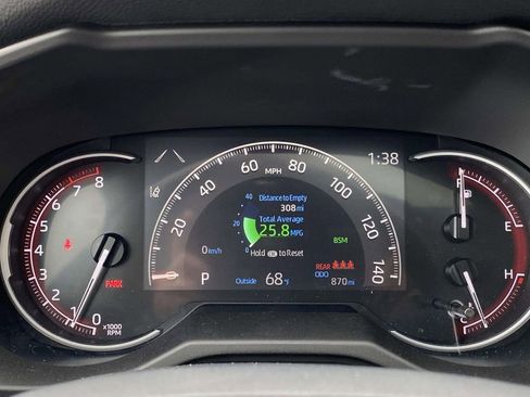 Used 2025 Toyota RAV4 XLE w/ Convenience Package FWD image 29
