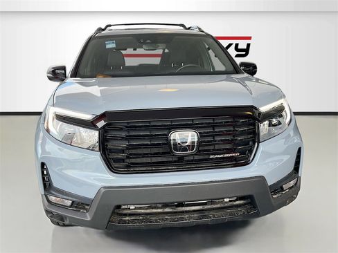 Used 2024 Honda Passport Black Edition image 2