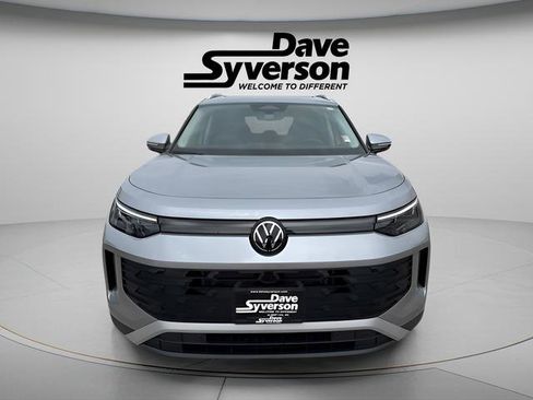 New 2025 Volkswagen Tiguan SE image 5