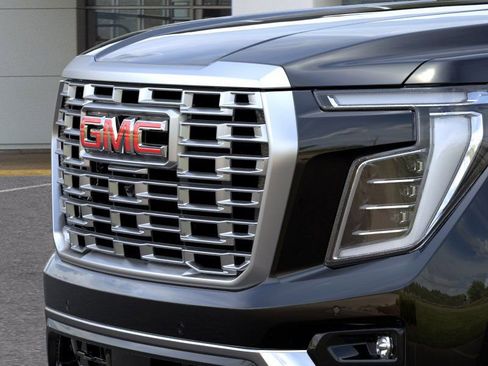 New 2026 GMC Yukon XL Denali w/ Denali Reserve Package AWD/4WD image 13