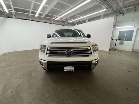 Used 2021 Toyota Tundra SR5 w/ Trail Edition image 9