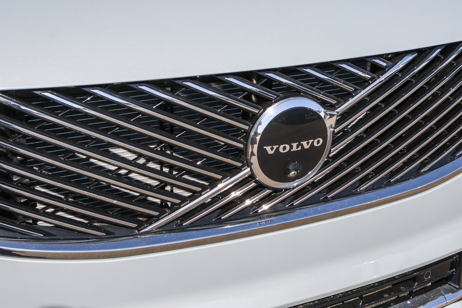 New 2026 Volvo XC90 T8 Plus w/ Protection Package AWD/4WD image 15