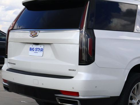 Used 2023 Cadillac Escalade Premium Luxury w/ LPO, Floor Liner Package image 11