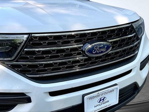 Used 2021 Ford Explorer XLT RWD image 31
