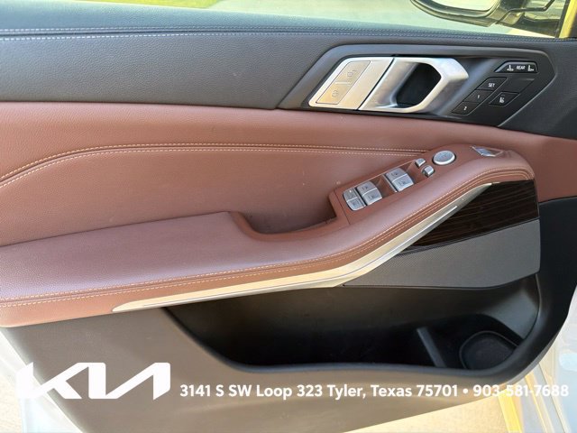 Used 2019 BMW X7 xDrive40i w/ Premium Package AWD/4WD image 15