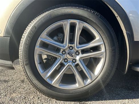 Used 2017 Ford Explorer Limited w/ Equipment Group 301A image 10