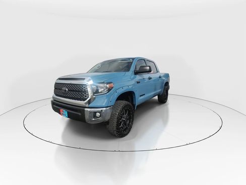 Used 2019 Toyota Tundra SR5 w/ SR5 Upgrade Package image 4