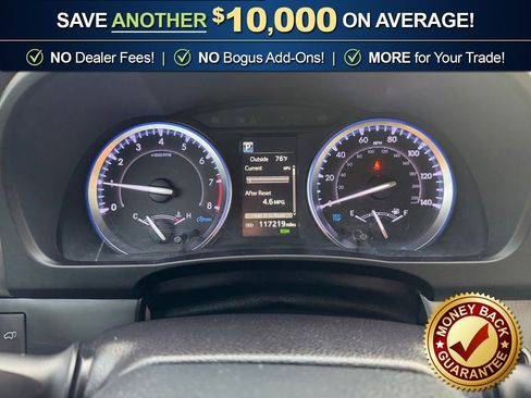 Used 2019 Toyota Highlander XLE image 19