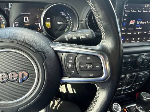 Used 2022 Jeep Wrangler Unlimited Sahara w/ Cold Weather Group AWD/4WD image 24