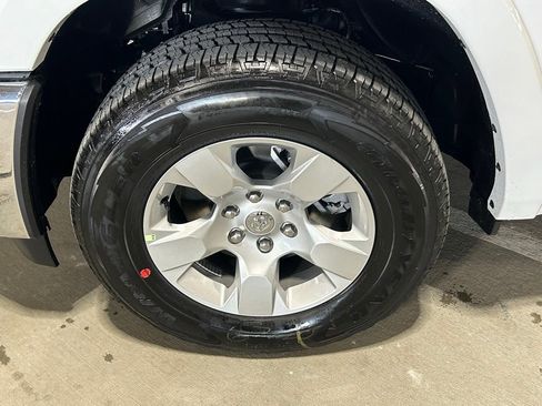 Used 2025 RAM 1500 Big Horn image 15