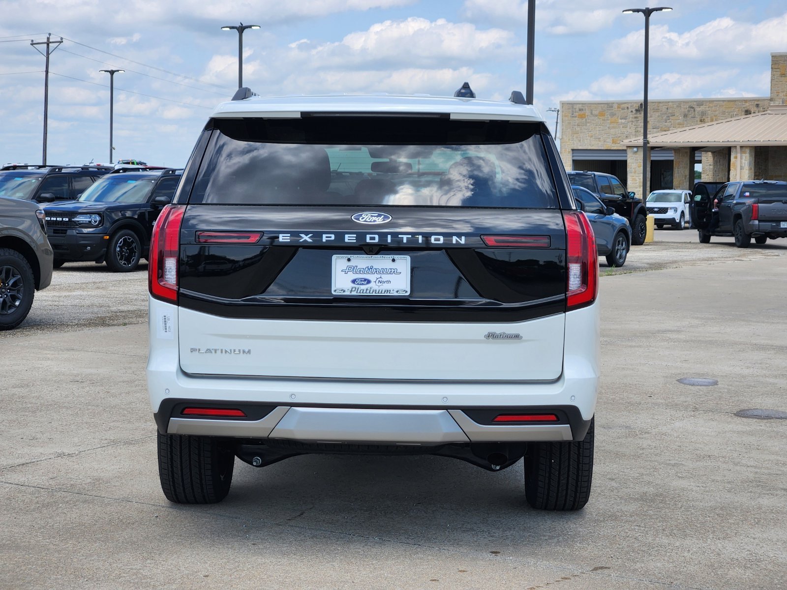 New 2026 Ford Expedition Platinum w/ Driver's Package AWD/4WD image 8