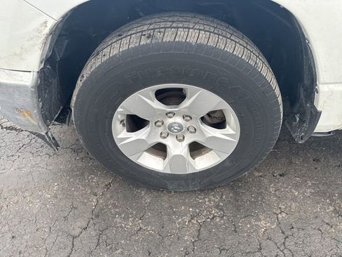 Used 2019 RAM 1500 Big Horn image 9