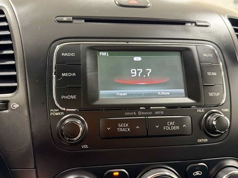 Used 2016 Kia Forte LX w/ LX Popular Plus Package FWD image 18
