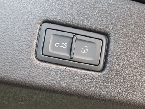 Used 2022 Audi S7 Prestige w/ Prestige Package image 58