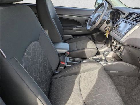 Used 2025 Mitsubishi Outlander Sport AWD image 26