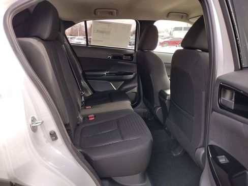 New 2026 Mitsubishi Eclipse Cross LE image 9