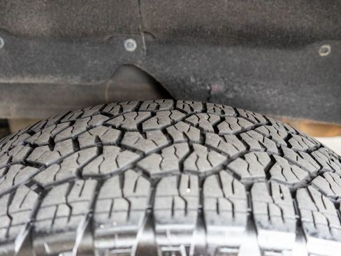 Used 2020 GMC Sierra 1500 AT4 w/ AT4 Premium Package image 40