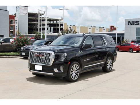 Used 2022 GMC Yukon Denali AWD/4WD image 2