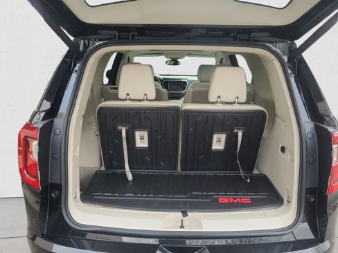 Used 2023 GMC Acadia Denali w/ Trailering Package image 21