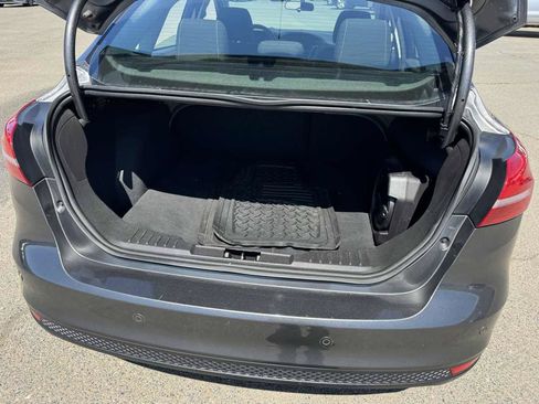 Used 2018 Ford Focus SEL FWD image 19