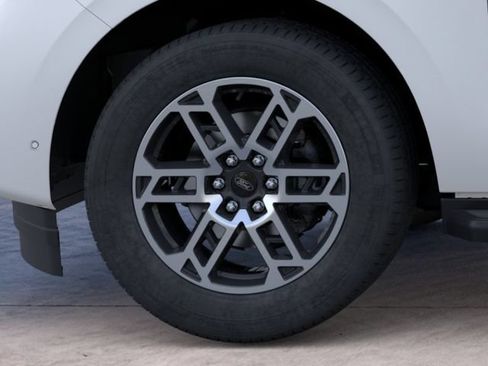 New 2026 Ford Expedition Max Active RWD image 19
