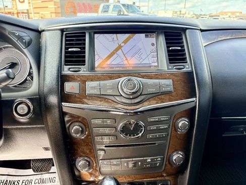 Used 2014 INFINITI QX80 4WD w/ Deluxe Touring Package image 14