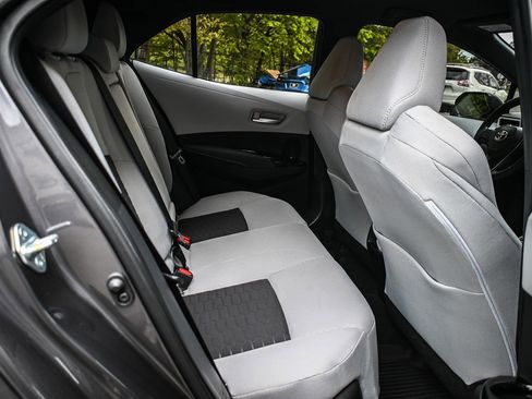 Used 2021 Toyota Corolla SE w/ SE Preferred Package FWD image 16